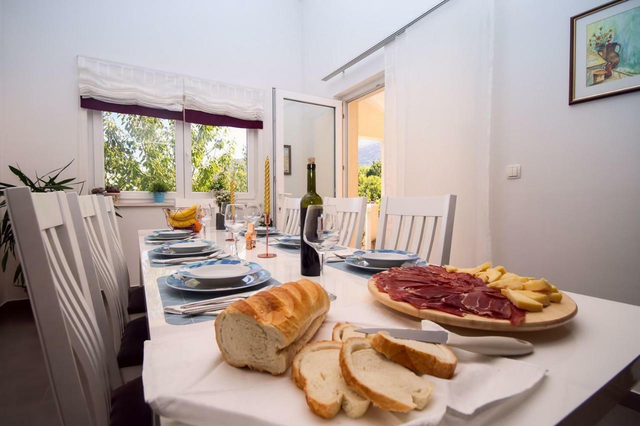 Villa Ana - 3 Bedroom Villa With Private Pool And Unspoiled Natural Environment Kučiće Zewnętrze zdjęcie